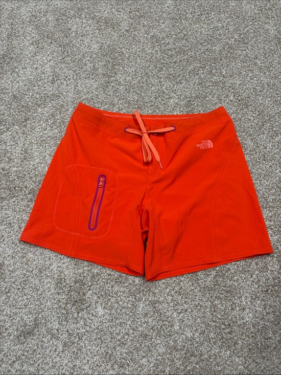 The North Face Pants - The north face echo lake apex shorts size 2